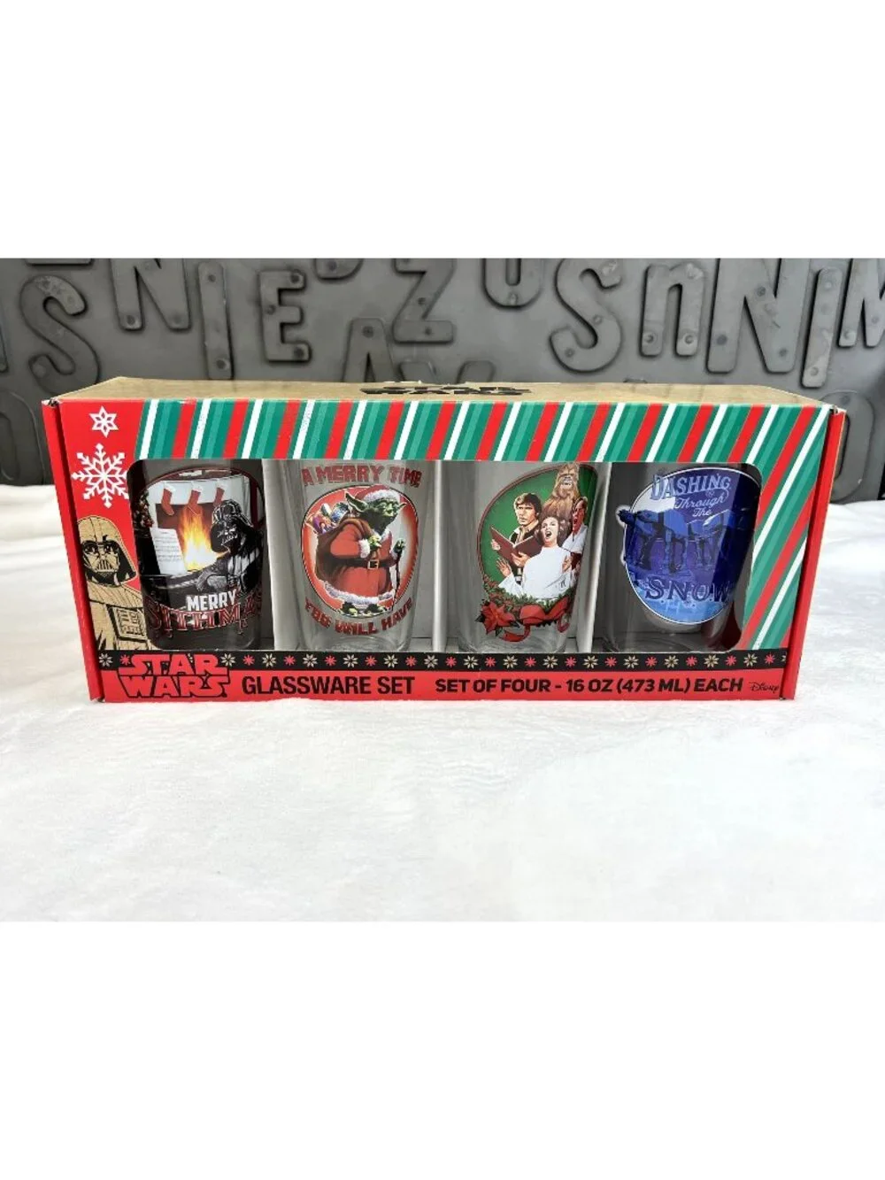 Disney Star Wars 16 oz Christmas glasswear set of 4
